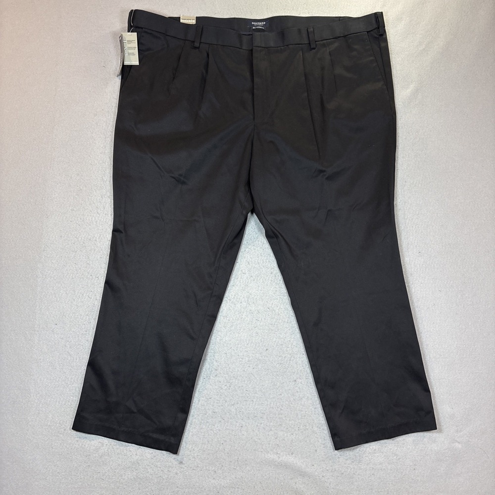 Dockers Big & Tall Men' 52 x 30 Classic Fit Khaki Pants Pleated Stretch NWT